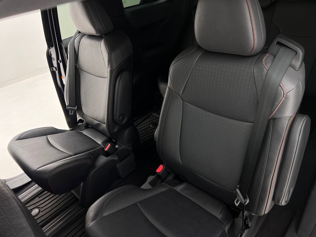 Used 2024 Toyota Sienna XSE w/ XSE Plus Package image 19