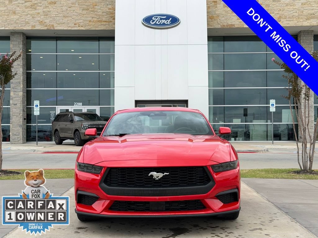 Used 2026 Ford Mustang Premium RWD image 2