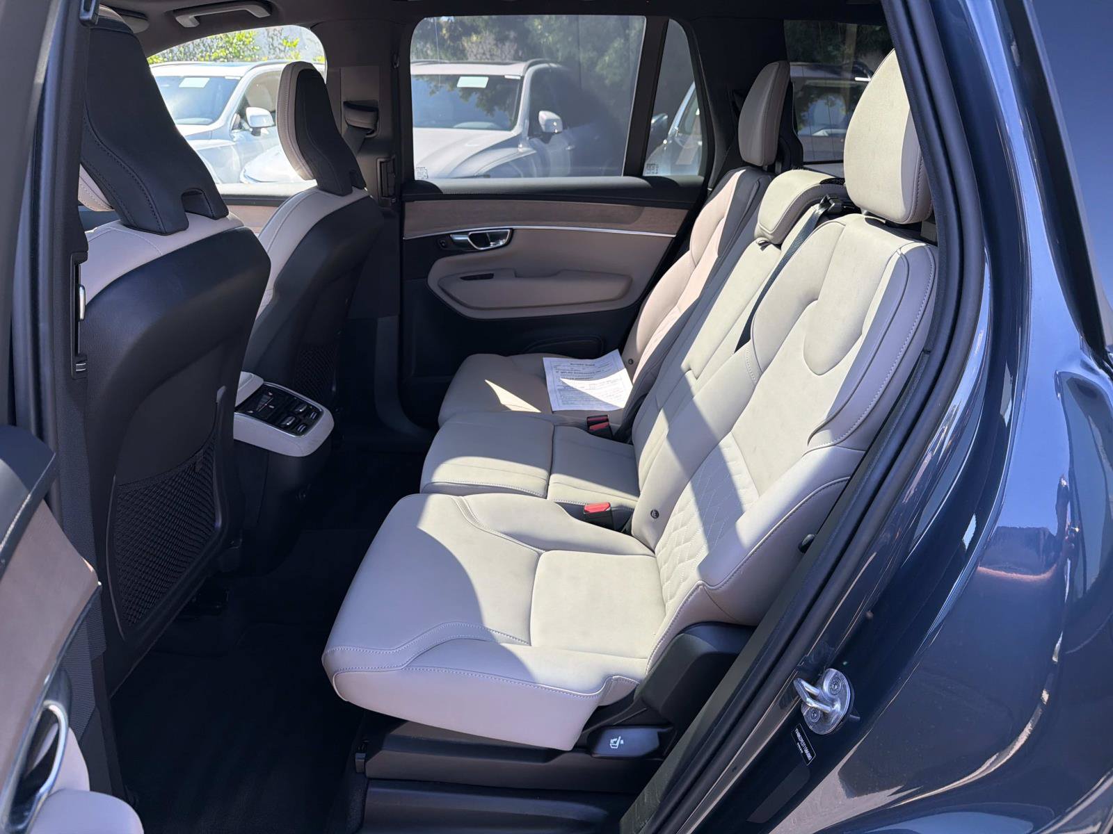 Certified 2026 Volvo XC90 B6 Plus AWD/4WD image 21