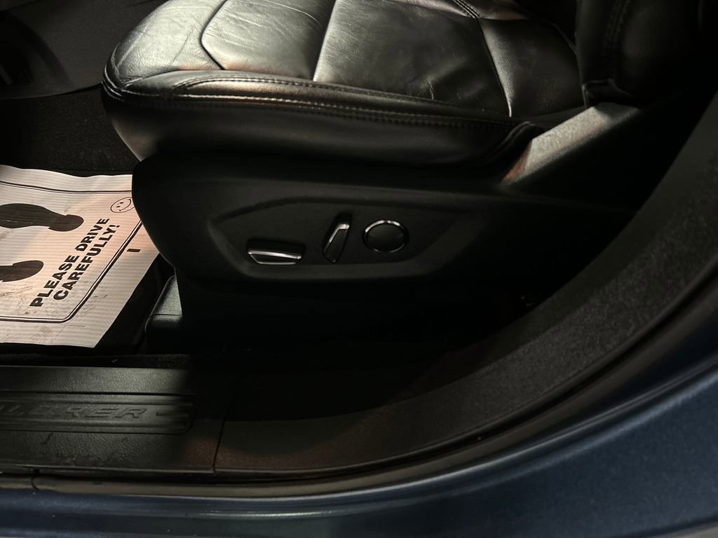 Used 2018 Ford Explorer XLT w/ Equipment Group 202A image 13