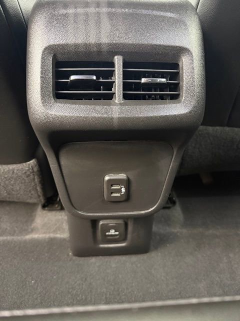 Used 2022 Chevrolet Equinox RS w/ RS Leather Package image 56