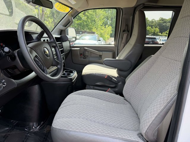 Used 2024 Chevrolet Express 3500 LT w/ LT Preferred Equipment Group RWD image 12