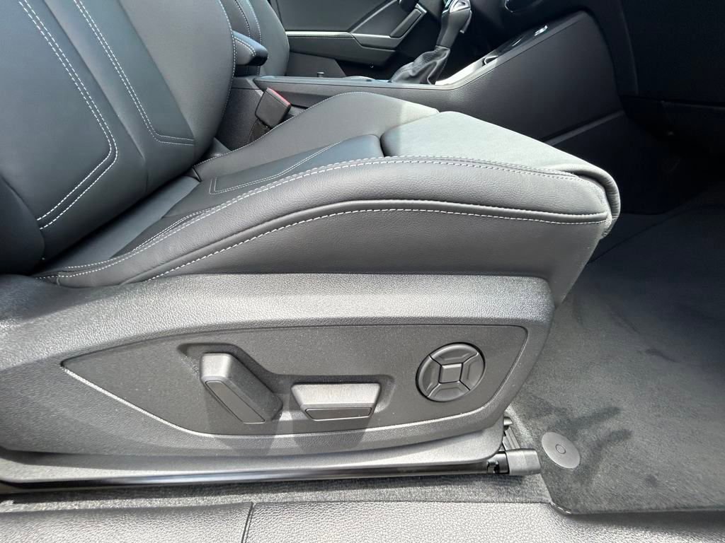 New 2025 Audi Q3 2.0T Premium image 30