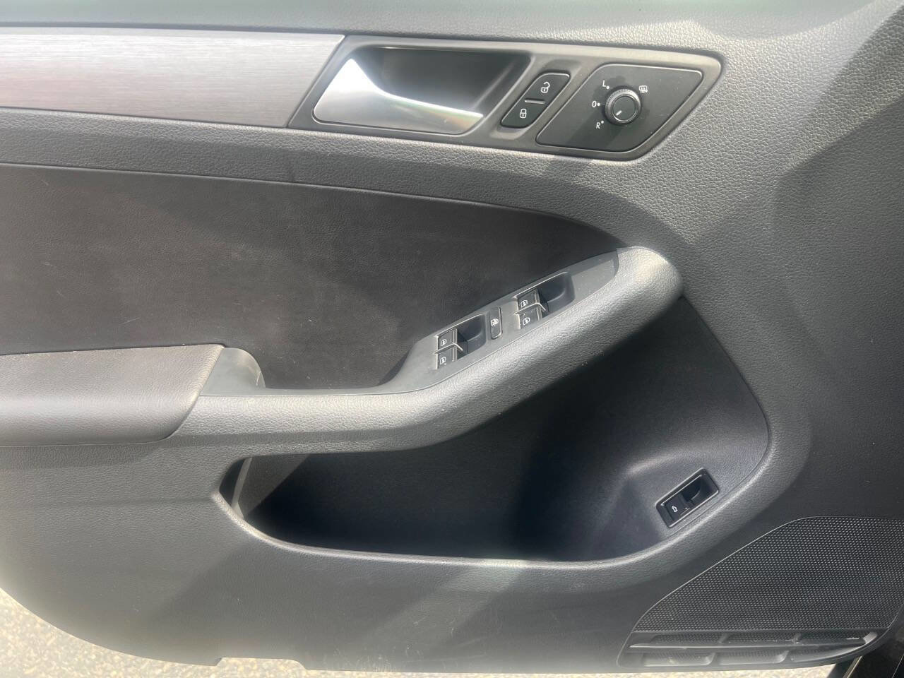 Used 2016 Volkswagen Jetta Sport image 19