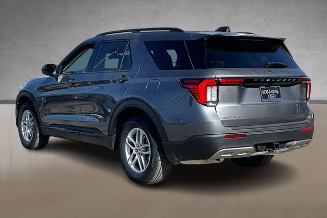 New 2026 Ford Explorer Active w/ Active Comfort Package image 3