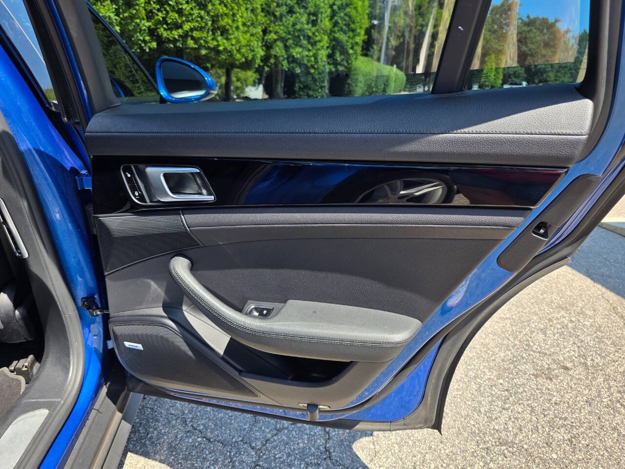Used 2018 Porsche Panamera 4 AWD/4WD image 43
