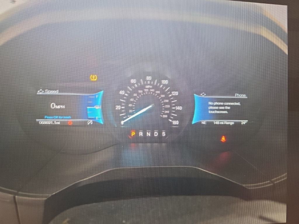 Used 2023 Ford Edge Titanium image 7