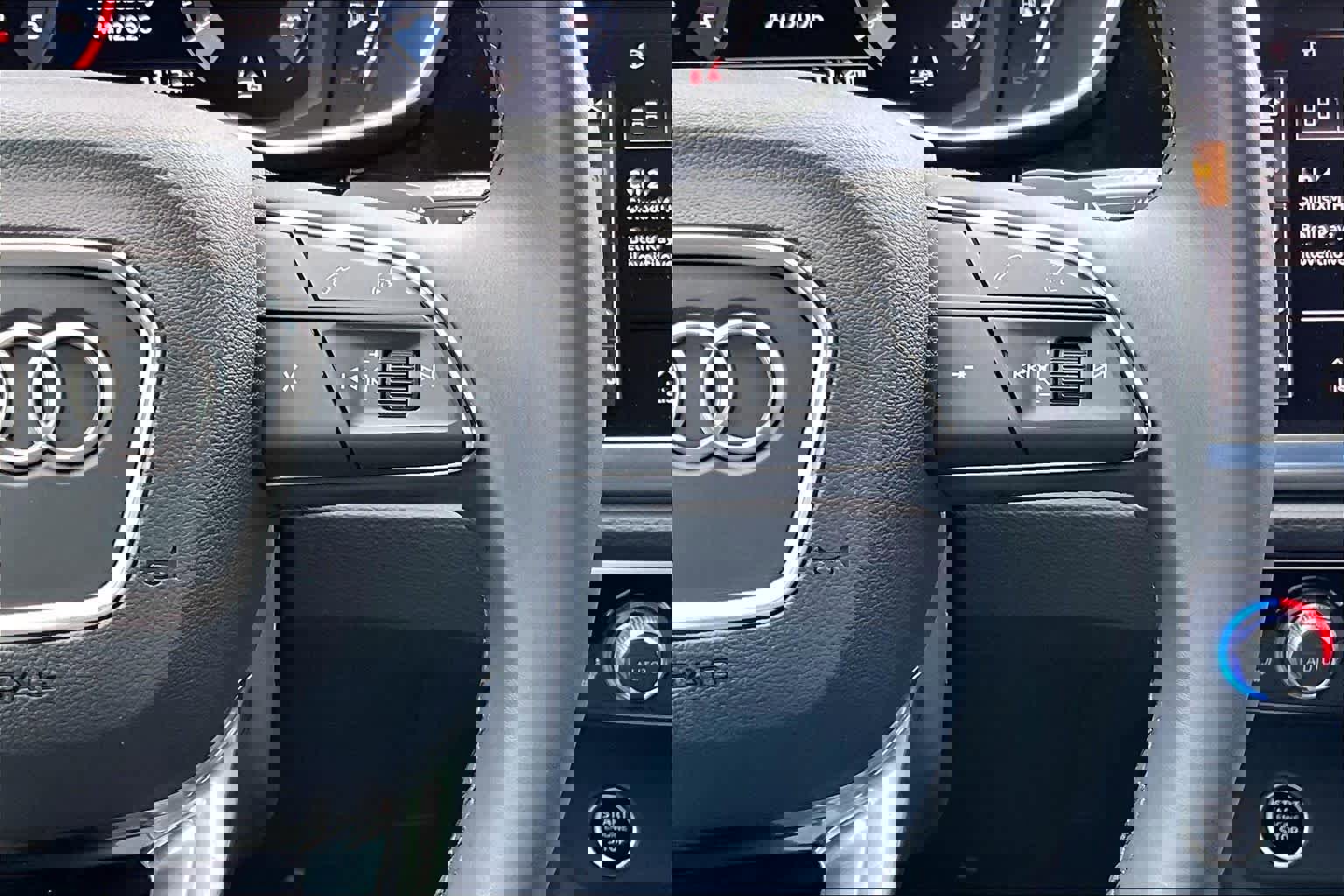 Used 2024 Audi Q3 2.0T Premium image 25