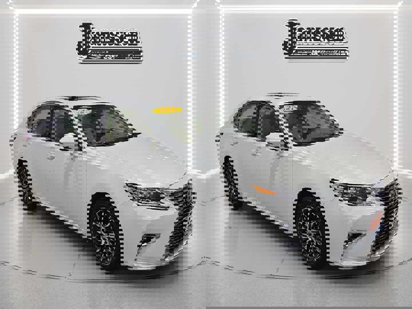 Used 2016 Lexus ES 350 w/ Luxury Package w/Wood Trim image 6