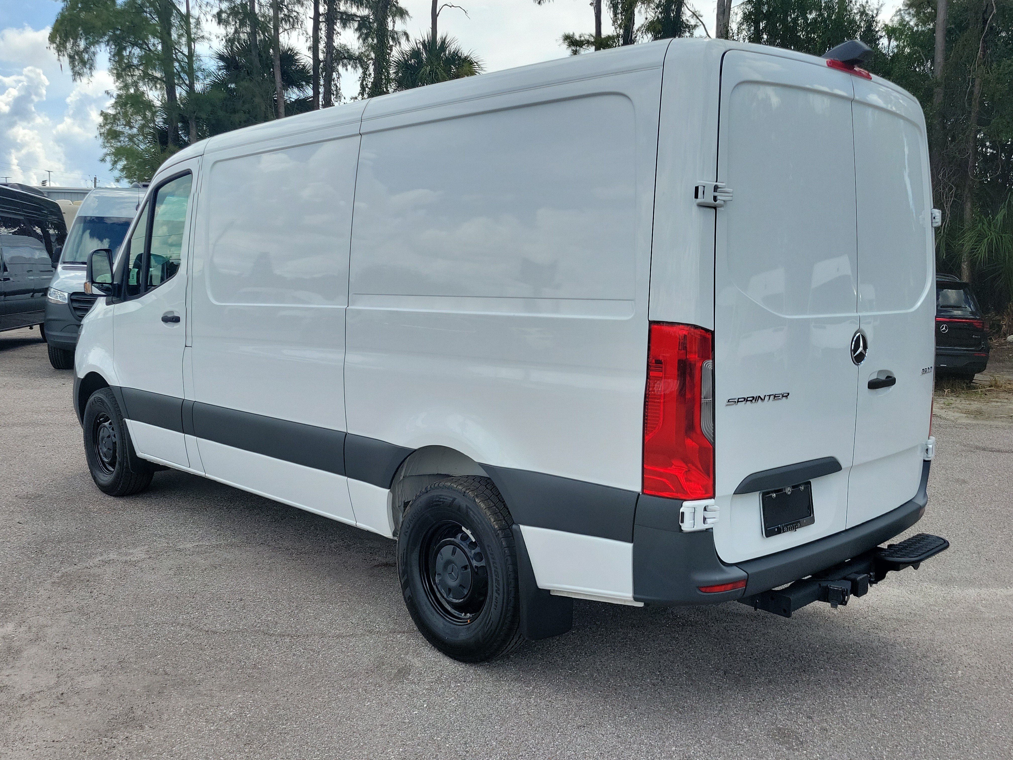 New 2025 Mercedes-Benz Sprinter 2500 image 4