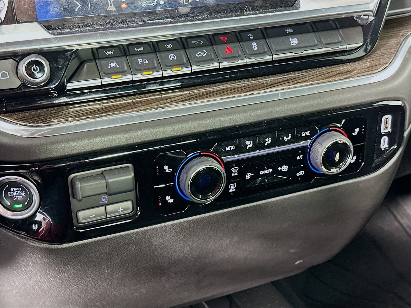 New 2025 Chevrolet Silverado 1500 LT w/ Safety Package image 17