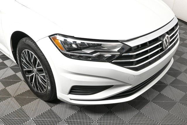 Used 2021 Volkswagen Jetta SE image 34