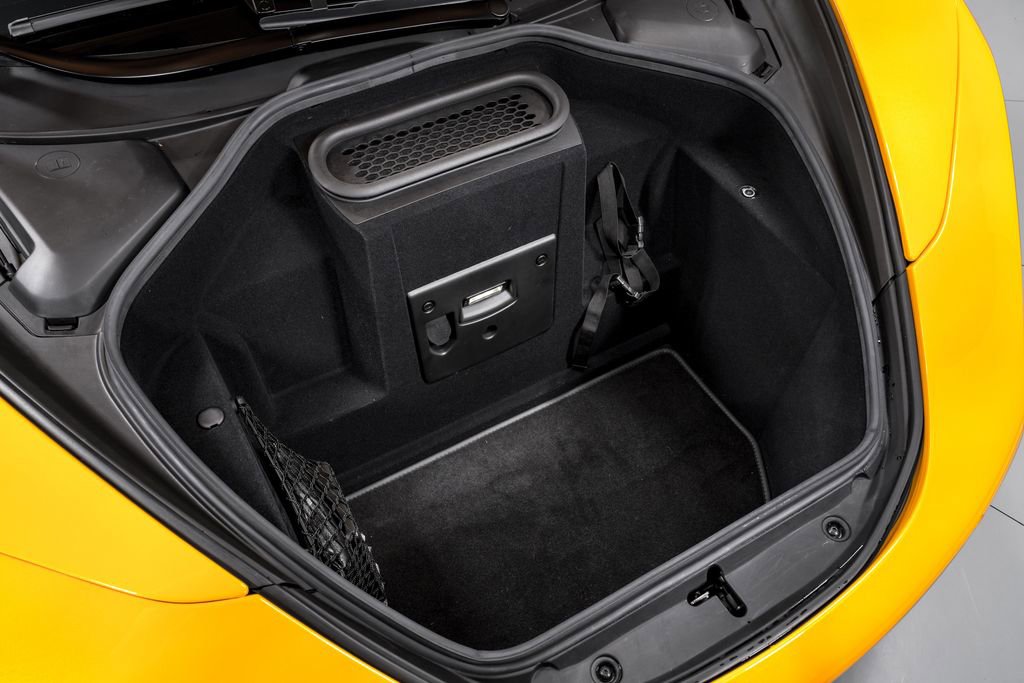 Used 2022 McLaren 720S Spider RWD image 44