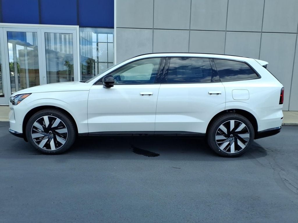 New 2026 Volvo EX90 Ultra AWD/4WD image 3