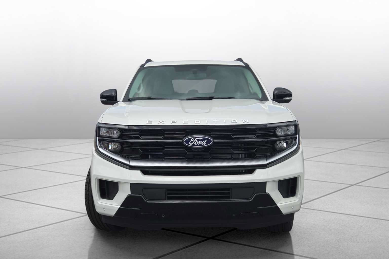 New 2027 Ford Expedition Max Platinum w/ Driver's Package RWD image 3