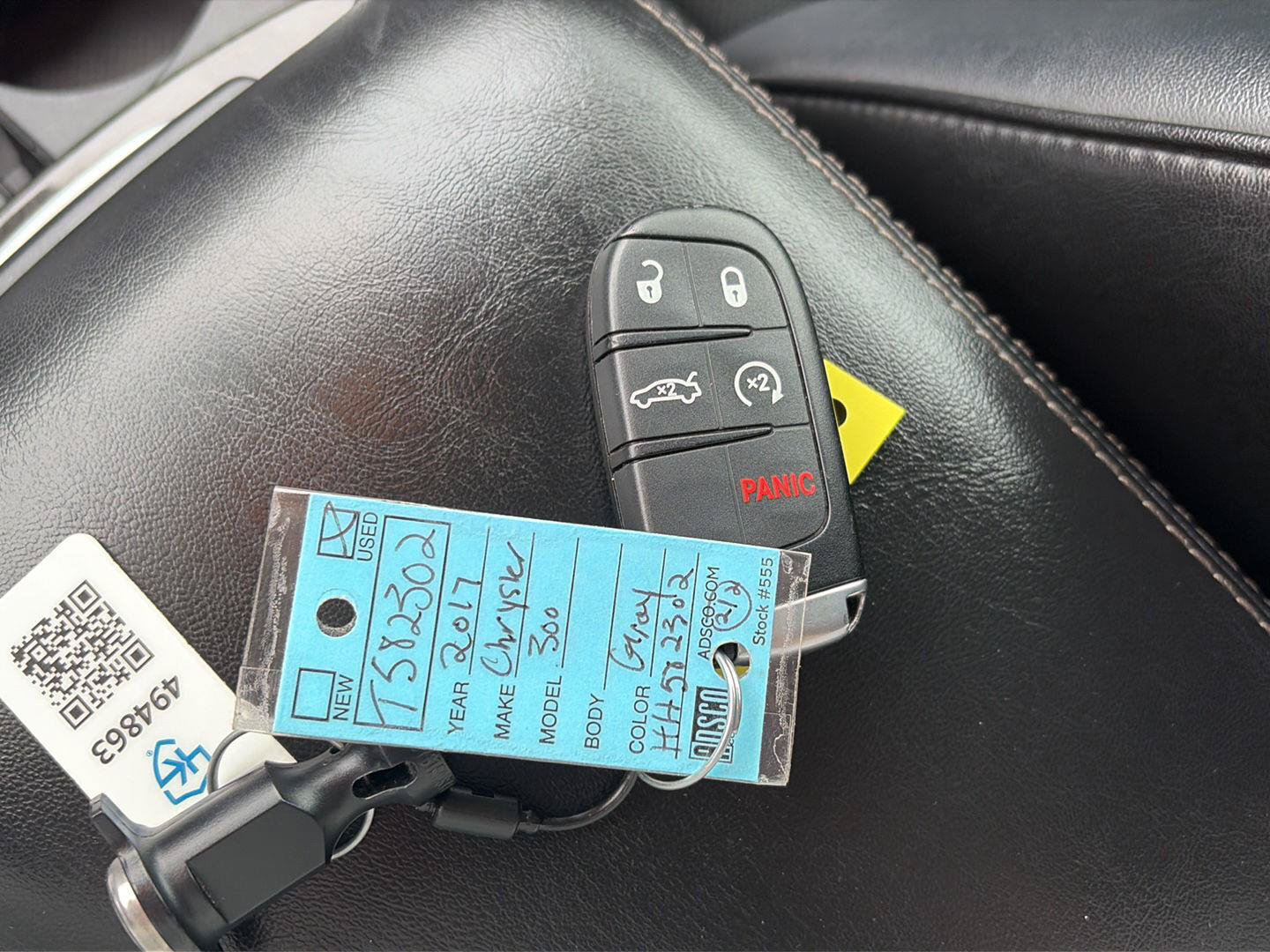 Used 2017 Chrysler 300 C RWD image 33