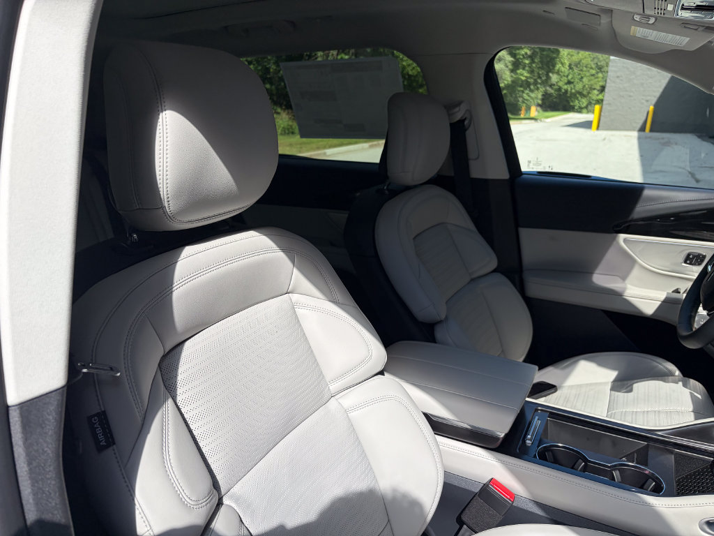 New 2026 Lincoln Nautilus Reserve AWD/4WD image 29