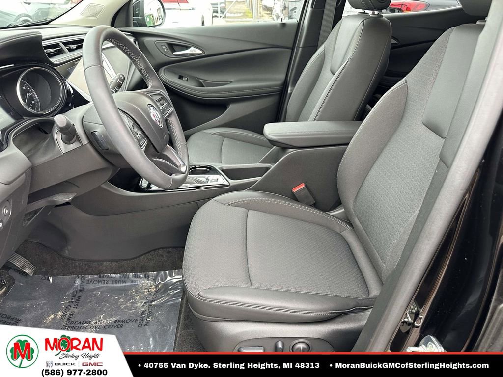 Used 2023 Buick Encore GX Select w/ Sport Touring Package FWD image 17