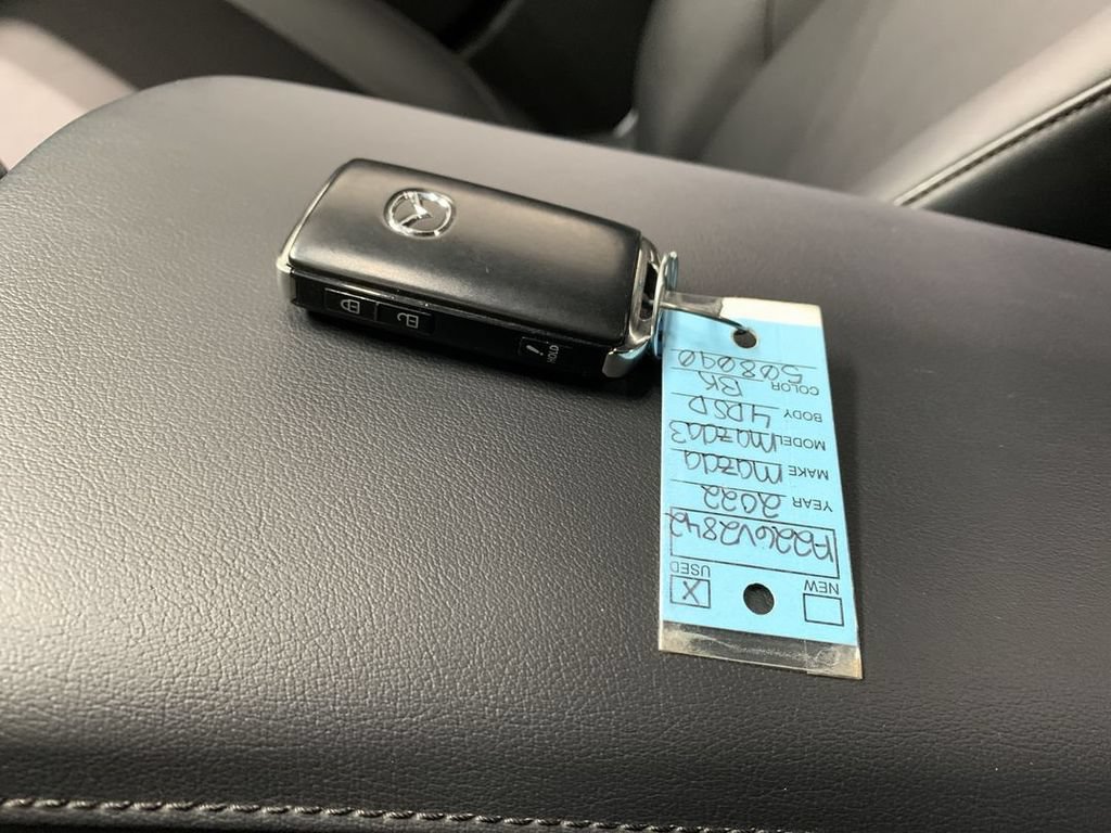 Used 2022 MAZDA MAZDA3 s FWD image 12
