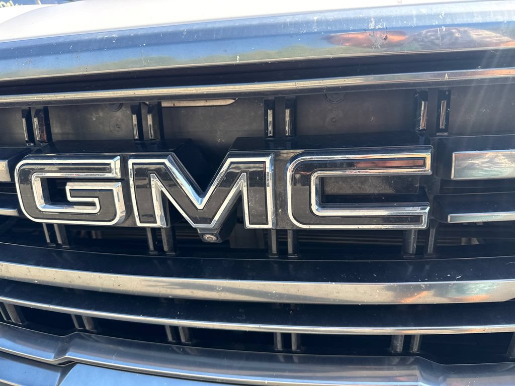 Used 2021 GMC Yukon AT4 w/ AT4 Premium Plus Package AWD/4WD image 9