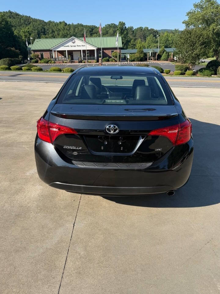 Used 2017 Toyota Corolla SE w/ Carpet Mat Package (TMS) FWD image 4