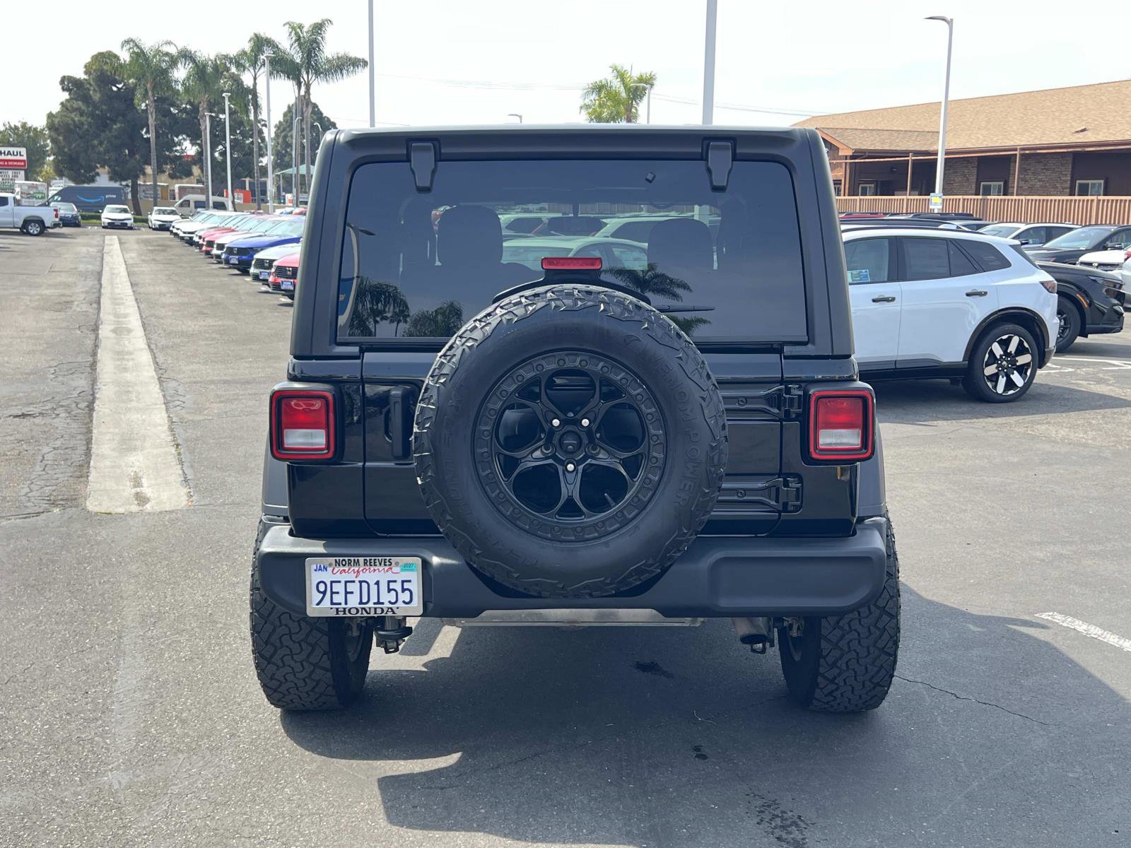 Used 2023 Jeep Wrangler Sport S image 21