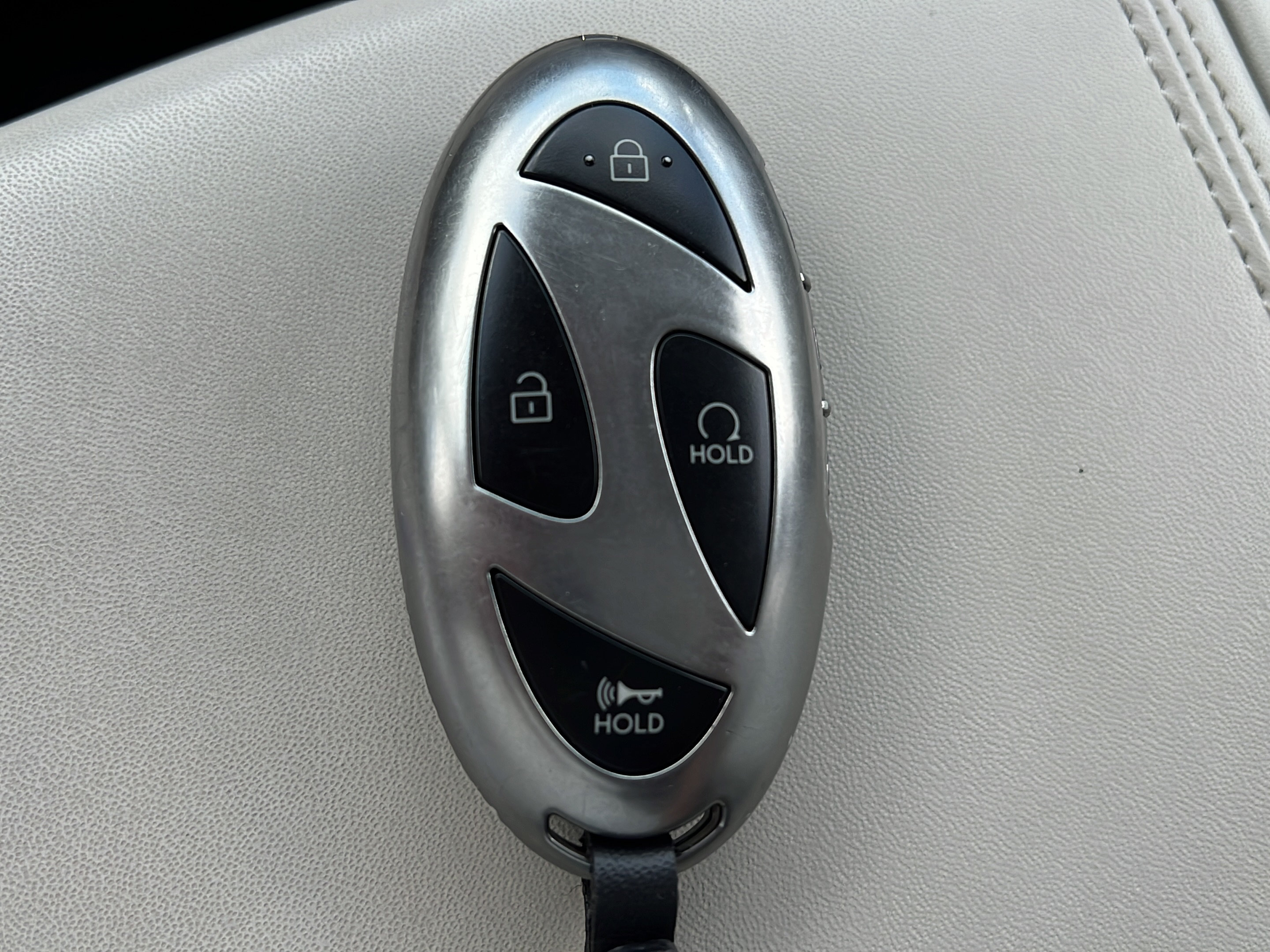 Used 2025 Hyundai Santa Fe Calligraphy FWD image 38