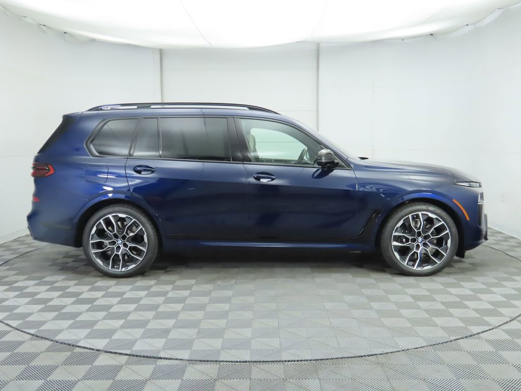 New 2026 BMW X7 M60i image 4