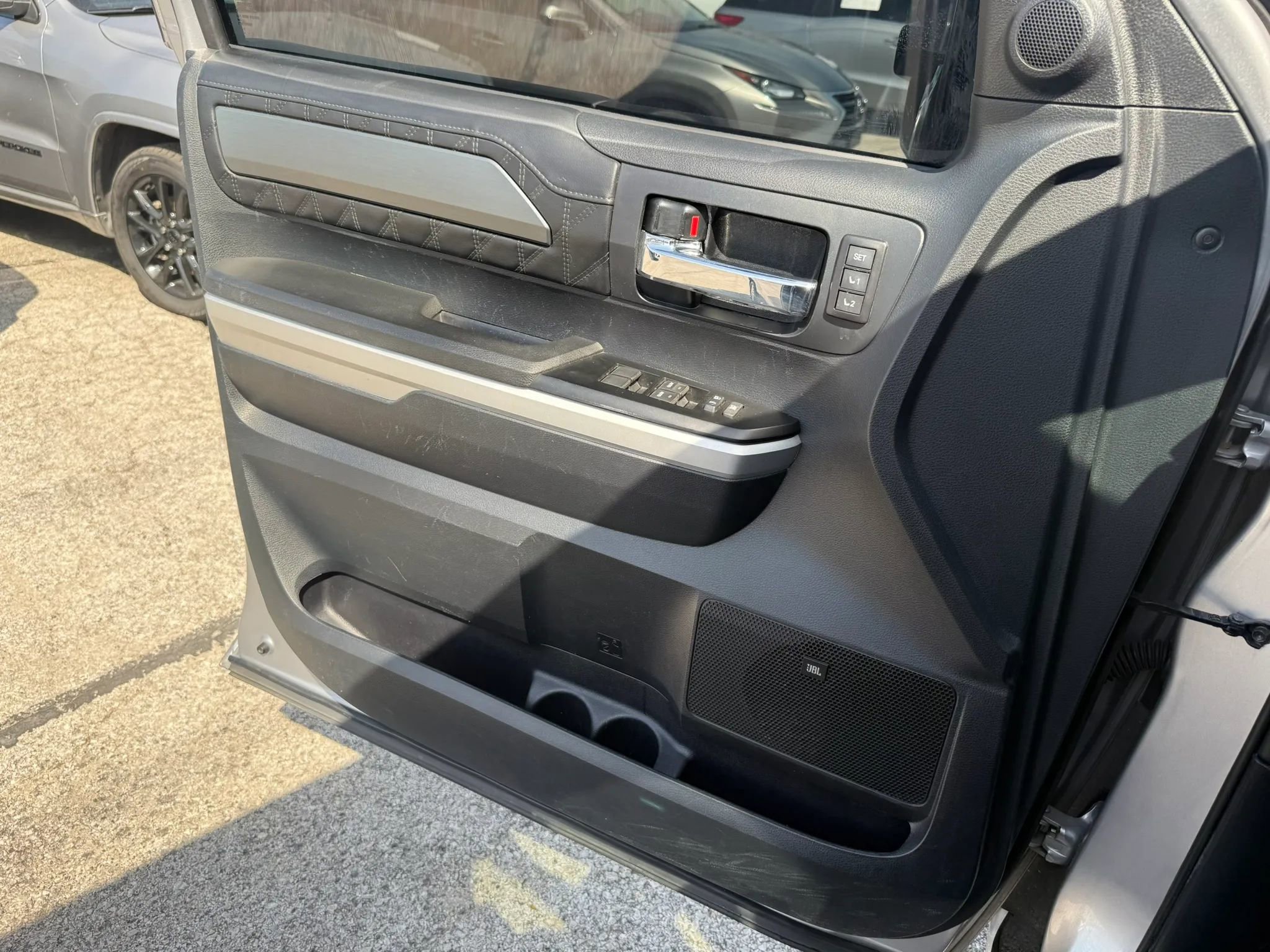 Used 2015 Toyota Tundra Platinum image 20