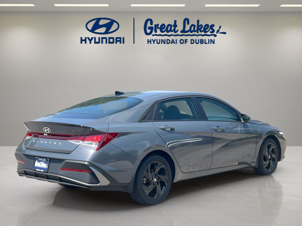 New 2026 Hyundai Elantra Sport FWD image 6