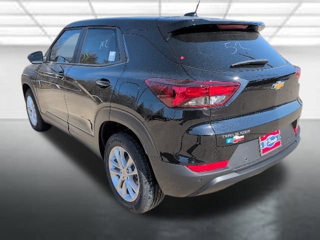 New 2026 Chevrolet TrailBlazer LS w/ LS Convenience Package image 2