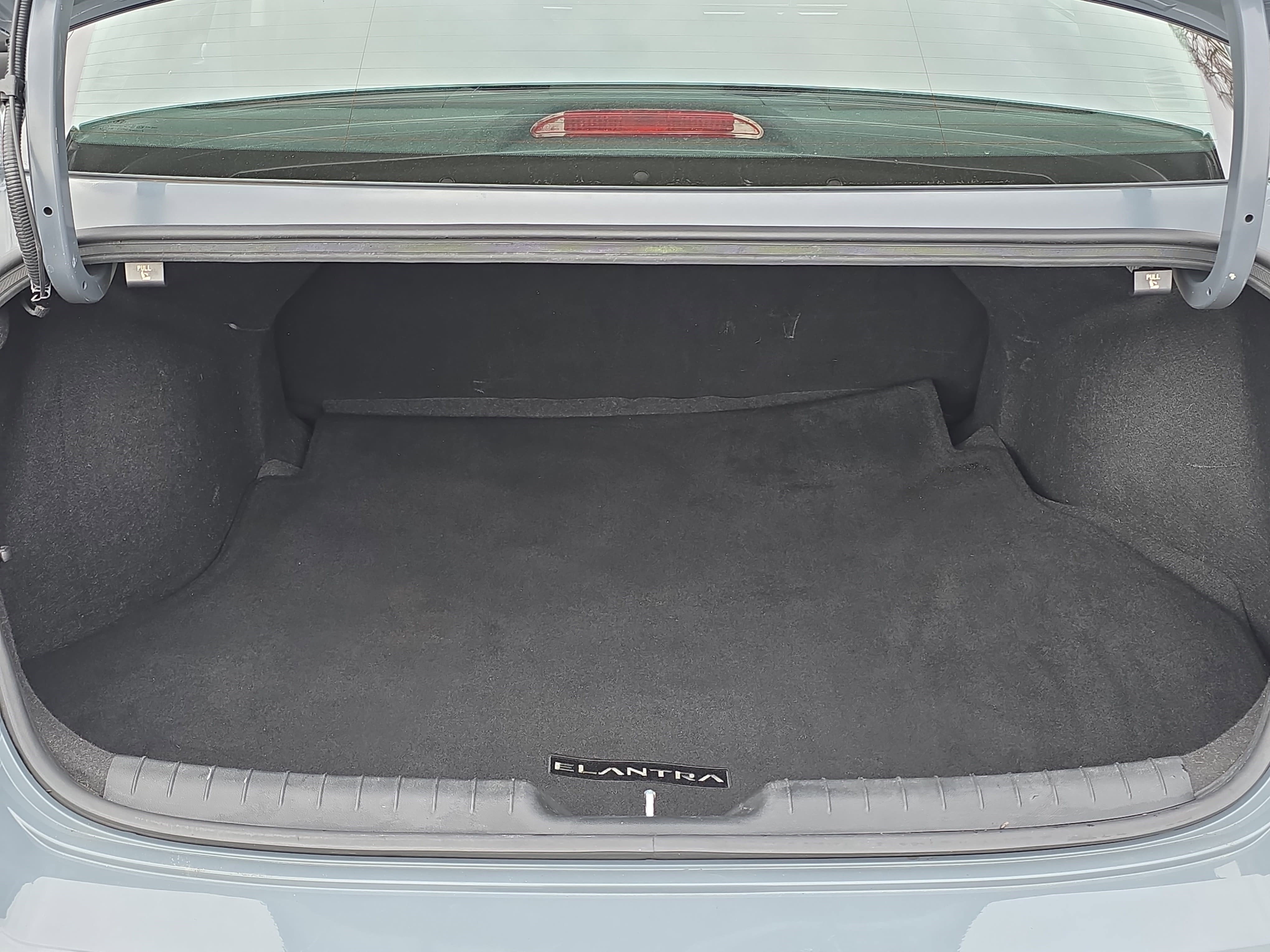 Used 2022 Hyundai Elantra SEL image 11