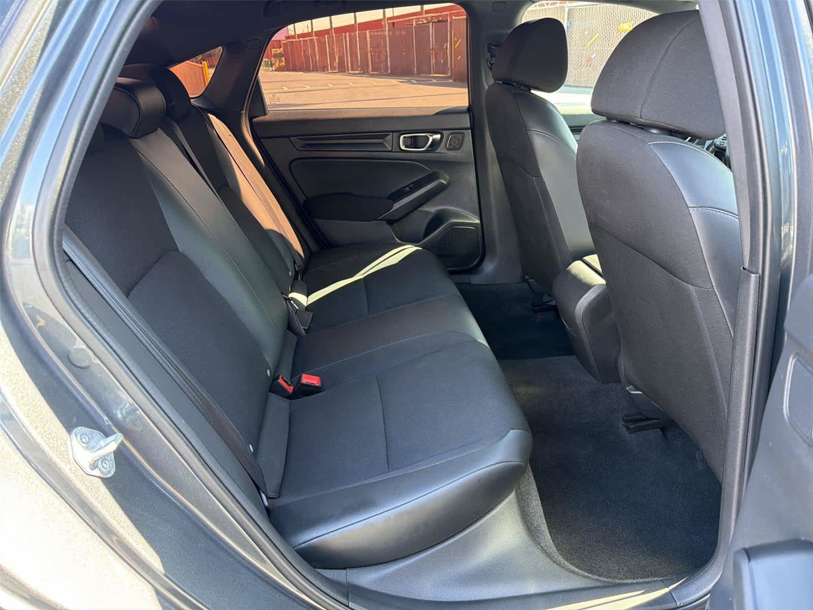 Used 2022 Honda Civic Sport image 14