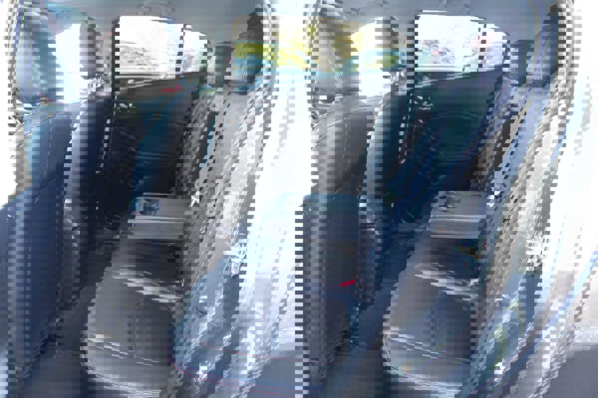 Used 2014 MAZDA MAZDA3 i Grand Touring image 24