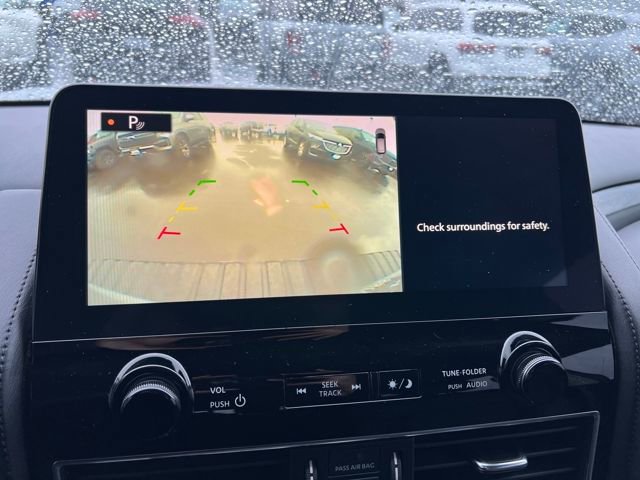 Used 2022 Nissan Armada SV image 18