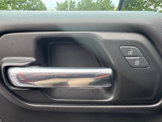 Used 2019 Chevrolet Silverado 1500 LT w/ All-Star Edition AWD/4WD image 7