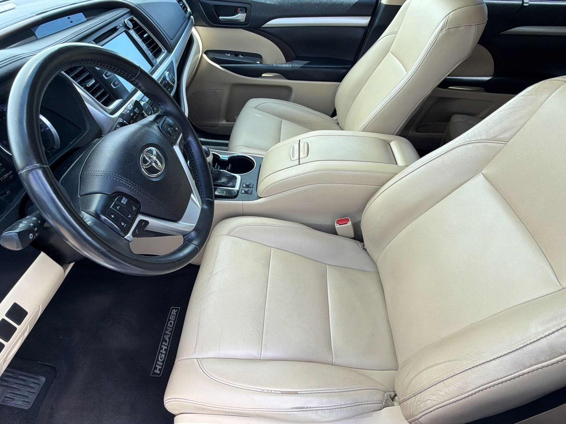 Used 2019 Toyota Highlander XLE image 5