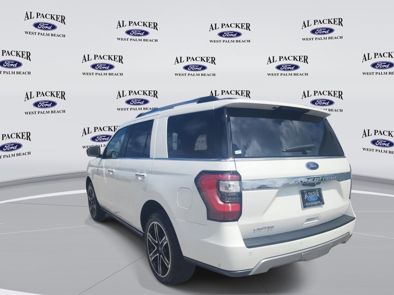 Used 2021 Ford Expedition Limited RWD image 3