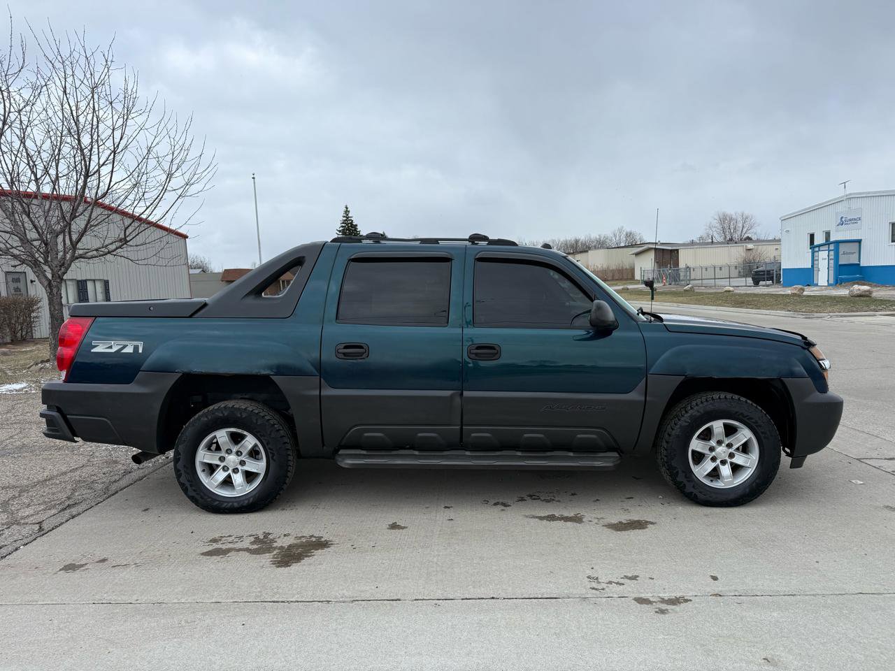 Used 2005 Chevrolet Avalanche Z71 w/ Sun And Sound Package image 4