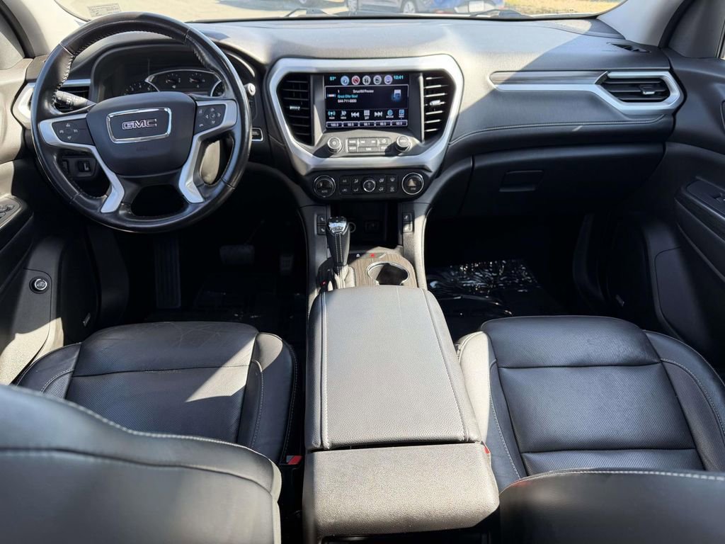 Used 2019 GMC Acadia SLT w/ Black Edition image 2