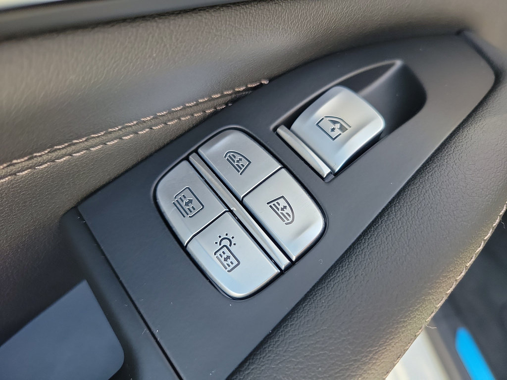 Used 2026 BMW X7 xDrive40i AWD/4WD image 18