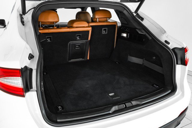 Used 2018 Maserati Levante image 49