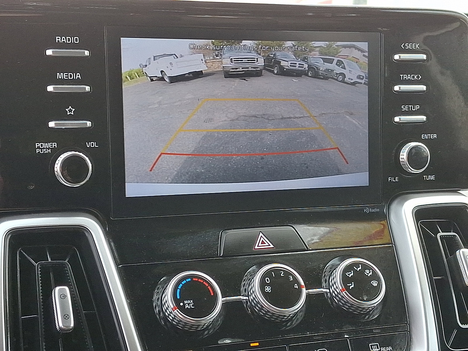 Used 2021 Kia Sorento LX image 19