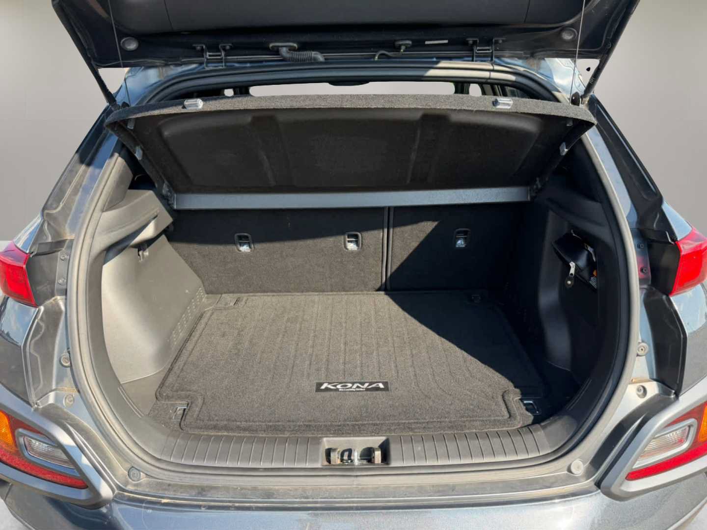Used 2018 Hyundai Kona Limited AWD/4WD image 41