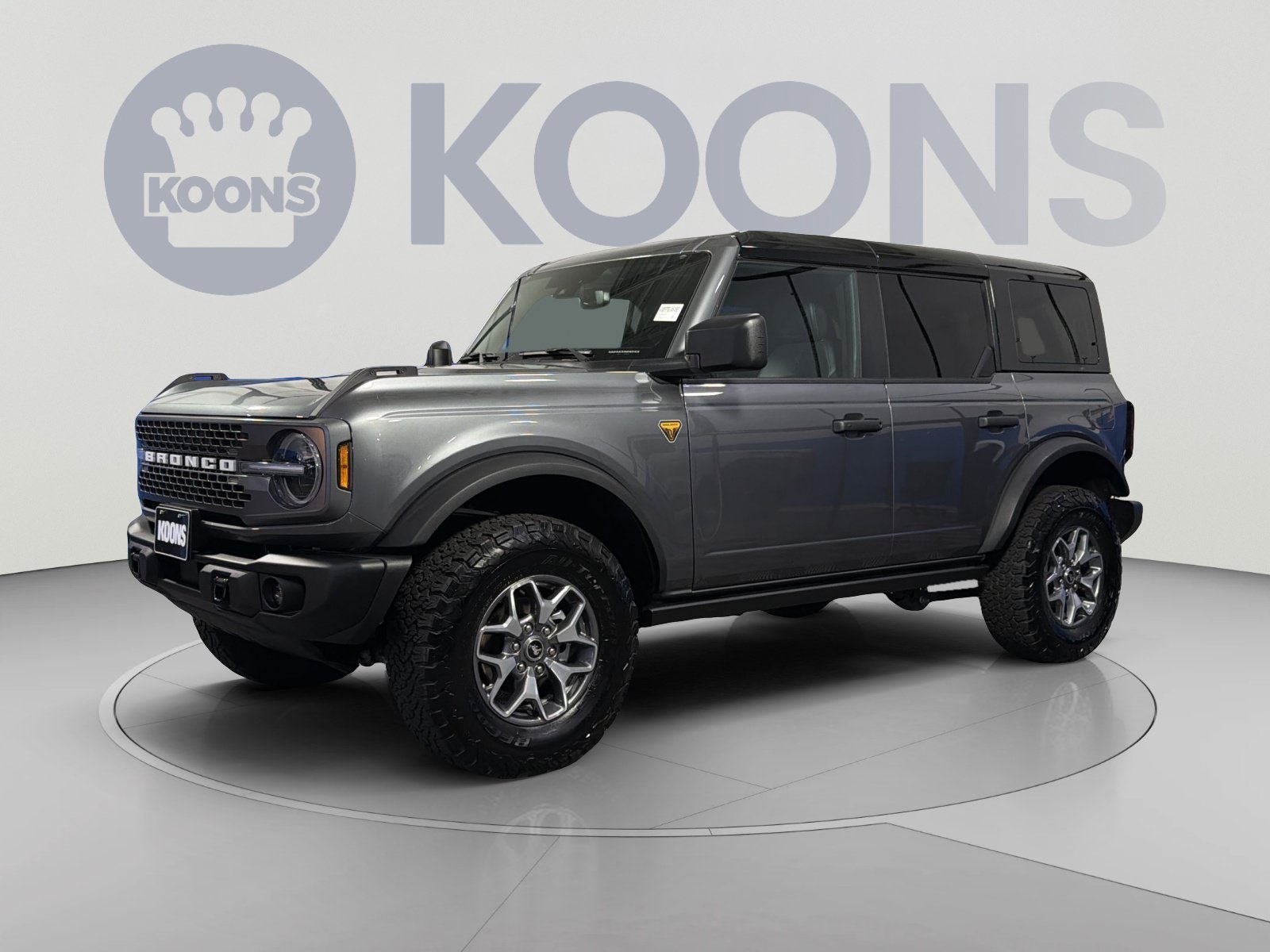Certified 2025 Ford Bronco Badlands AWD/4WD image 1