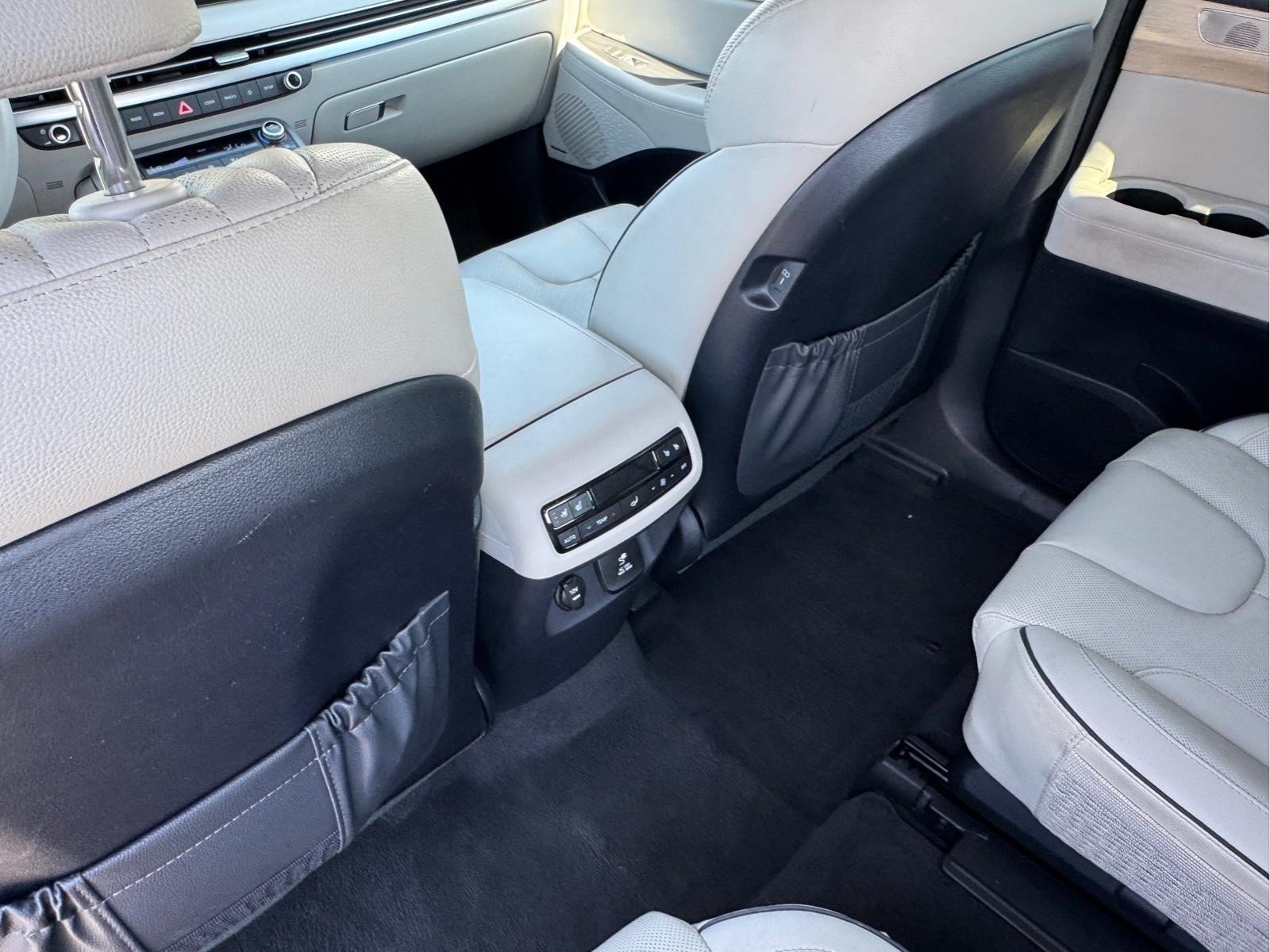Certified 2024 Hyundai Palisade Limited AWD/4WD image 15