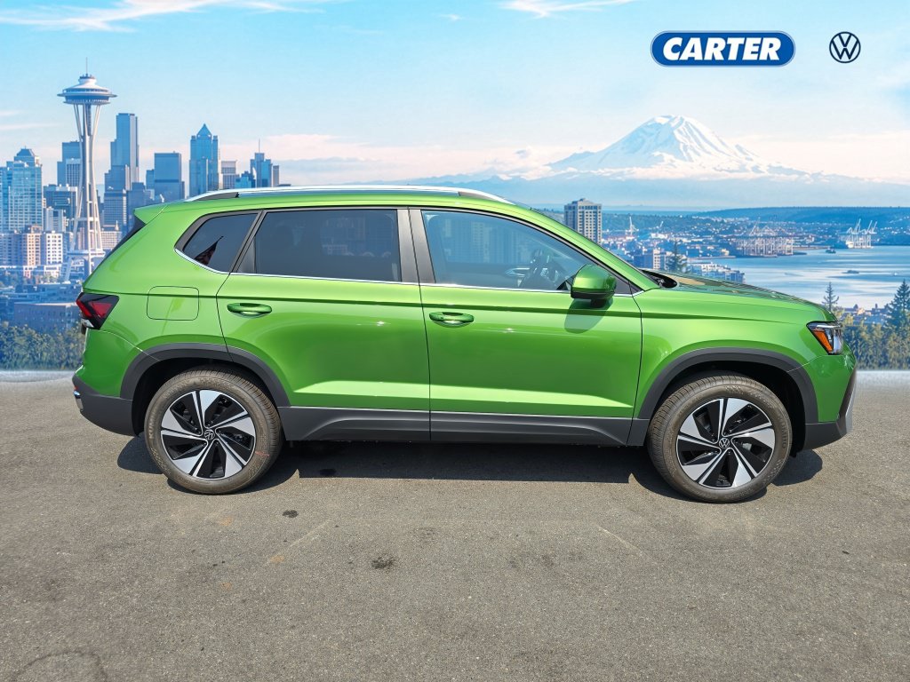 New 2026 Volkswagen Taos SE AWD/4WD image 2