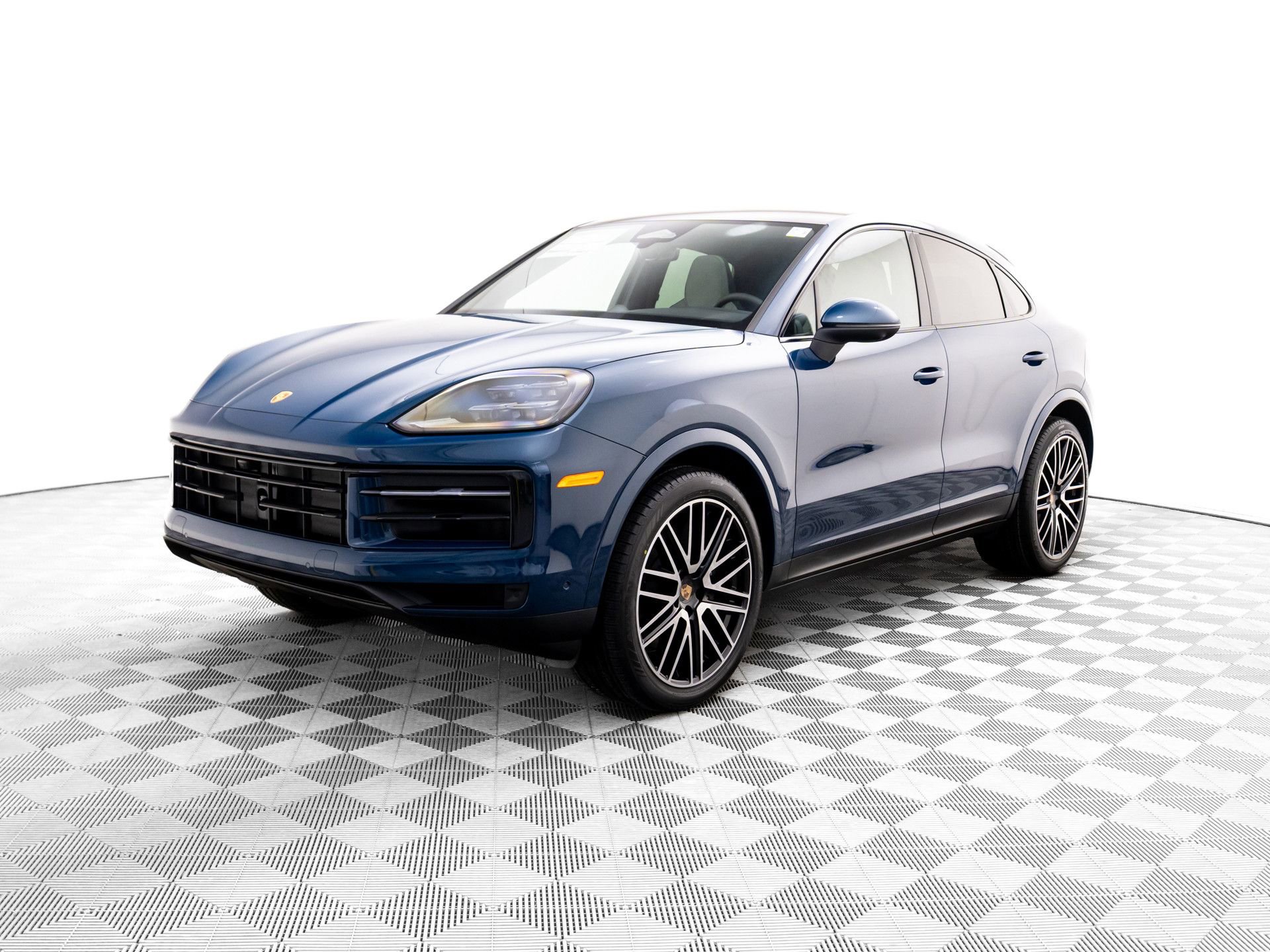 New 2026 Porsche Cayenne Coupe AWD/4WD image 1