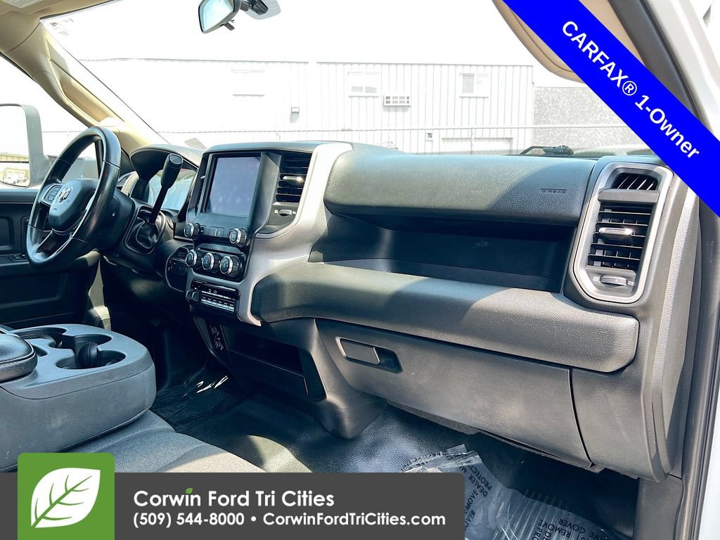 Used 2020 RAM 5500 Tradesman w/ Chrome Appearance Group AWD/4WD image 25