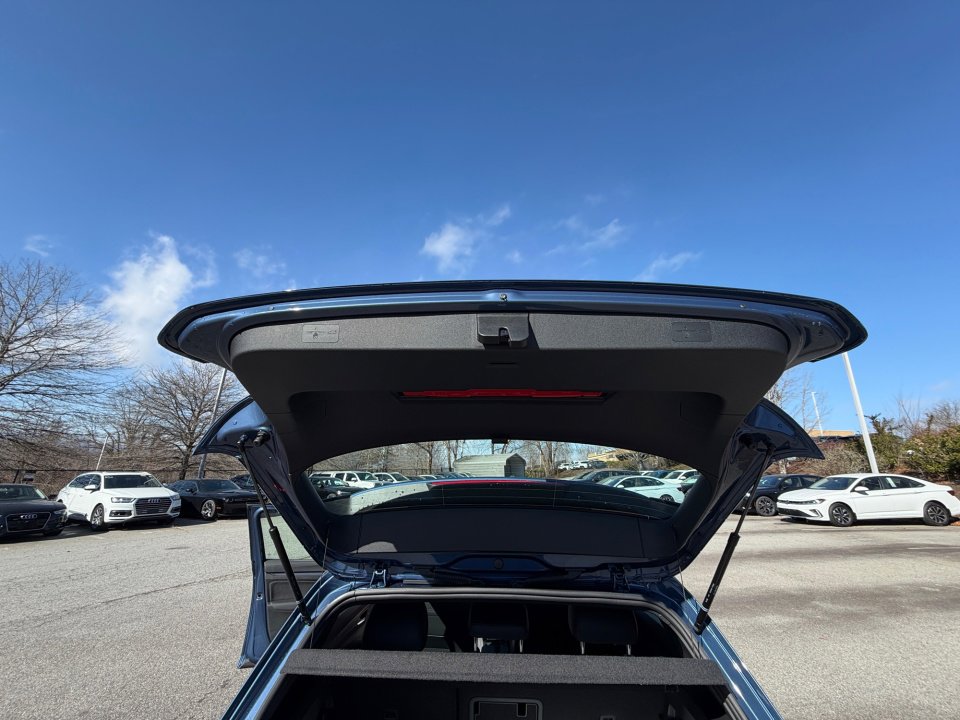 New 2026 Volkswagen Golf SE image 14